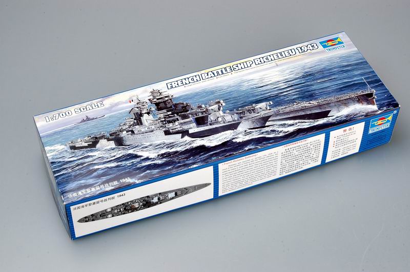 Trumpeter 05750 French Navy Battleship Richelieu (1943) 1:700 Scale Model kit