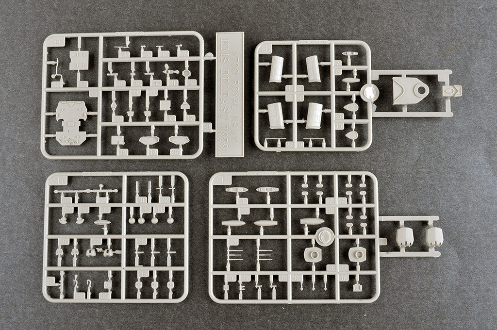 Trumpeter 06702 HMS Belfast Light Cruiser 1959 1:700 Scale Model