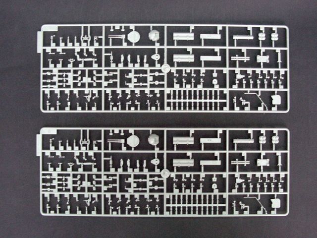 Trumpeter 04514 – 1/350 USSR Navy Sovremenny Class Project 956 Destroyer Model Kit