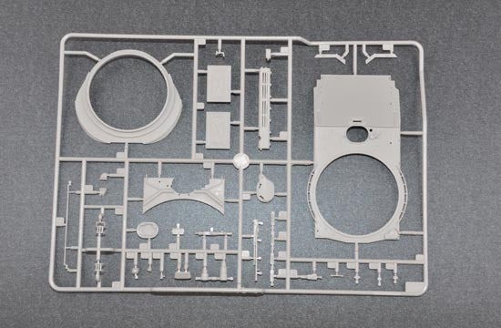 Trumpeter 05560 1/35 Scale Russian T-90 MBT - Cast Turret