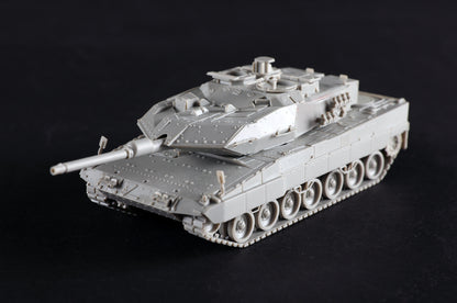Trumpeter 07192 1/72 Leopard 2A6EX Main Battle Tank MBT Scale model kit