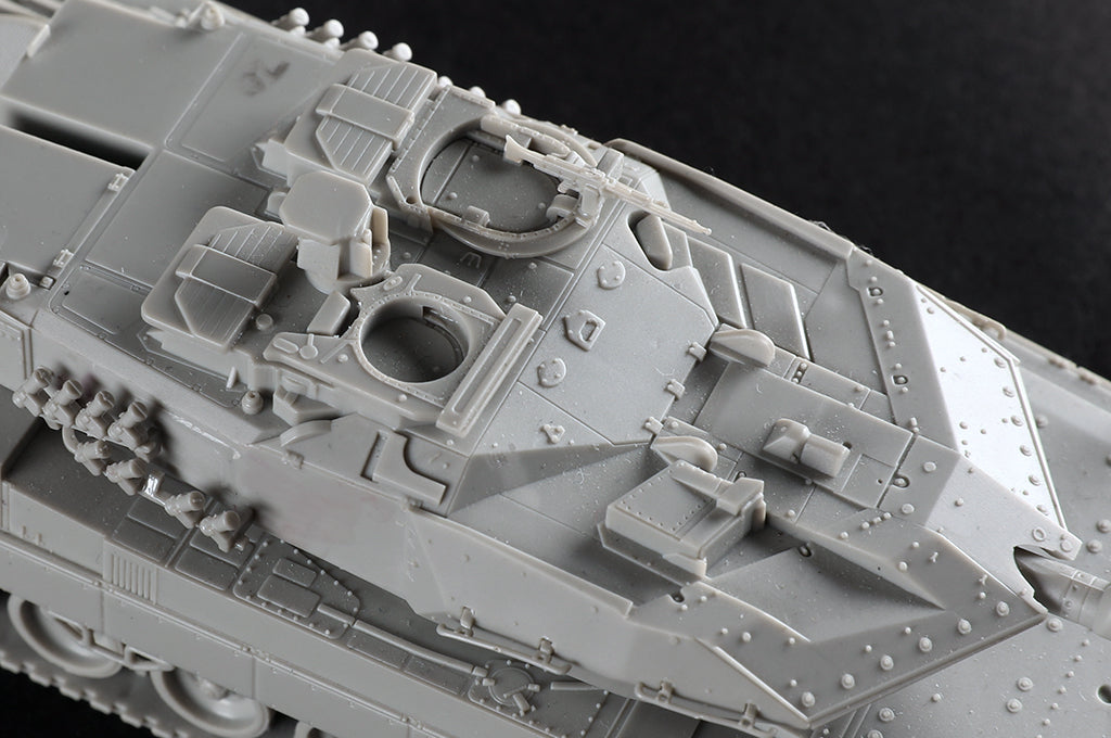 Trumpeter 07192 1/72 Leopard 2A6EX Main Battle Tank MBT Scale model kit