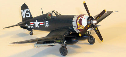 Trumpeter Hobby Boss 80218 1/72 F4U-4 'Corsair' Easy Assembly Scale Model kit