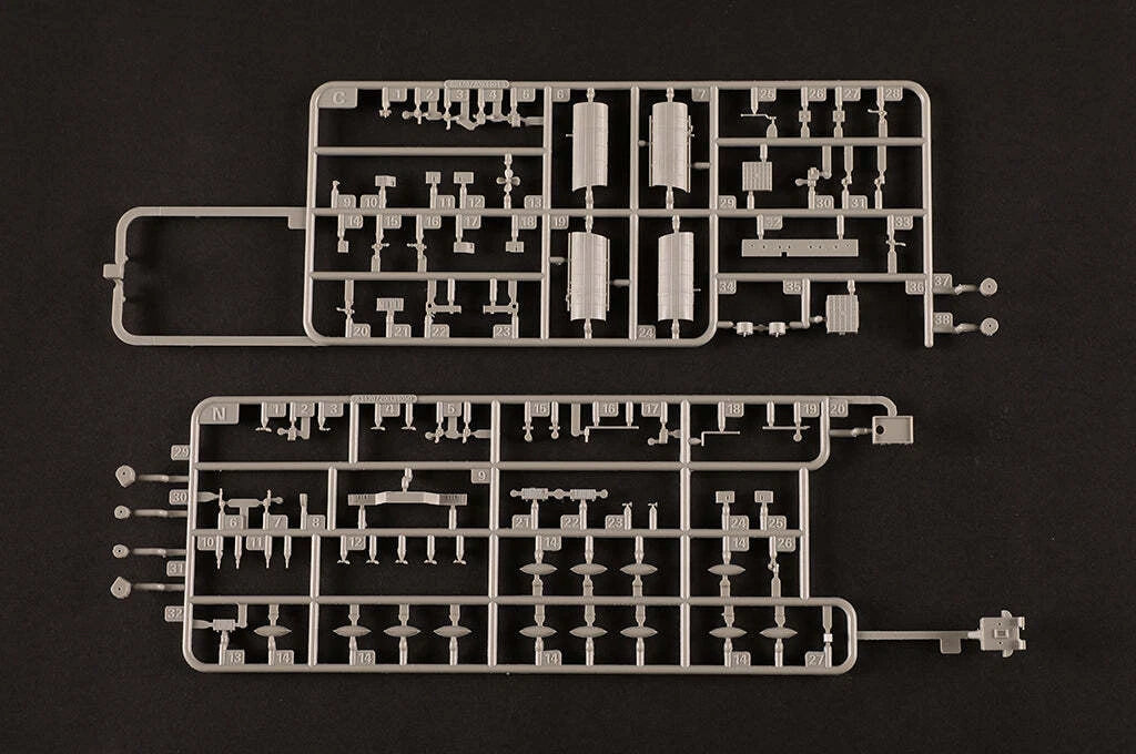 Trumpeter / Hobby Boss 83420 – 1/700 Scale R.M.S. Titanic Model Kit