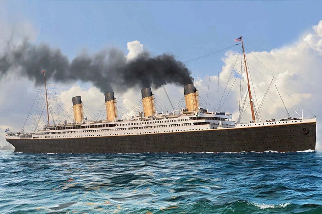 Trumpeter / Hobby Boss 83420 – 1/700 Scale R.M.S. Titanic Model Kit